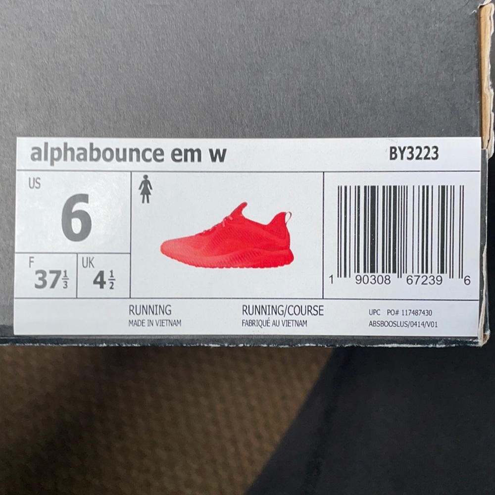 Adidas Alphabounce em w size 6 women’s